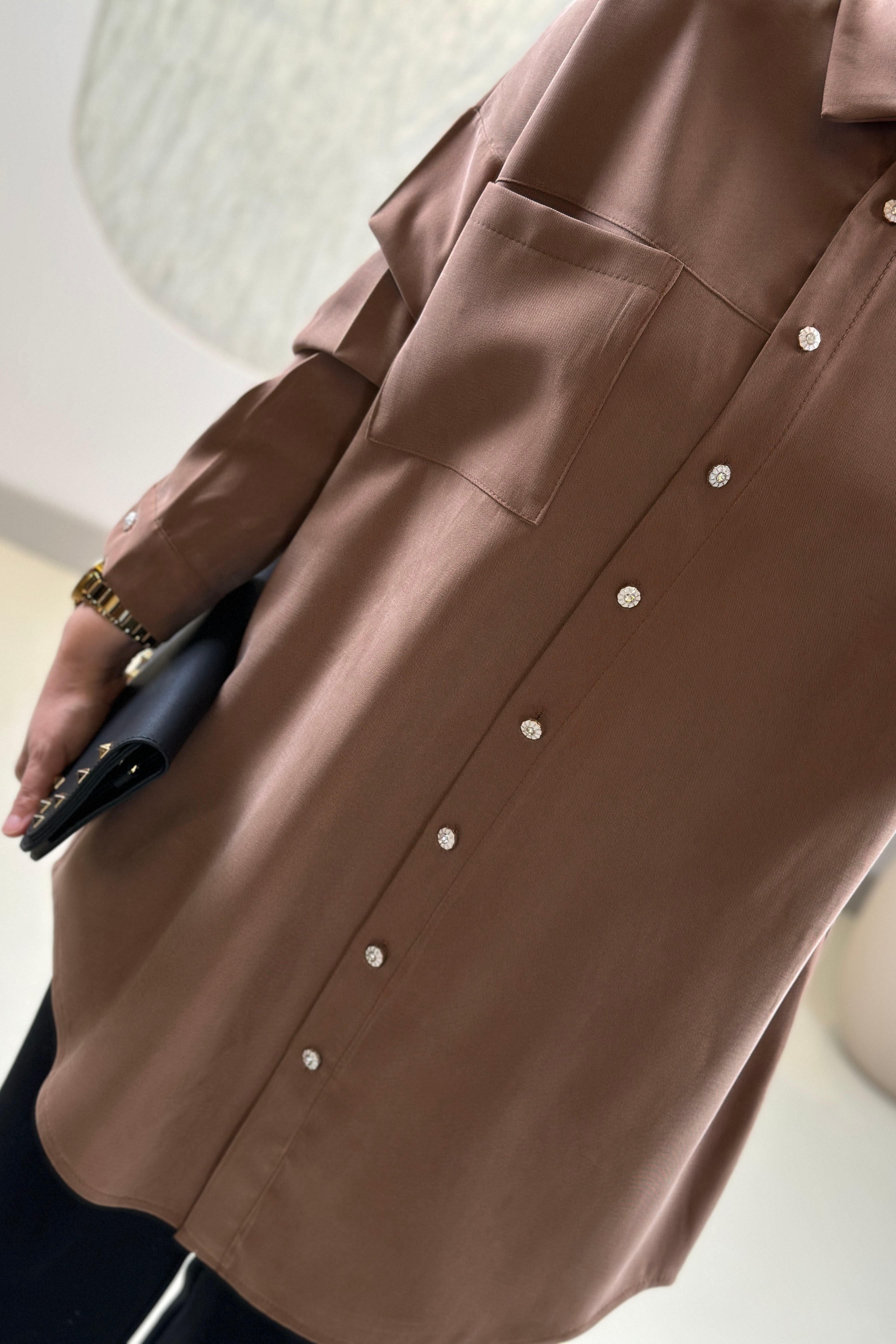 Tesettür Tunik ModelleriModal Tensel Düşük Omuz Tek Cepli Kadın Tunik Camel KADO 268254