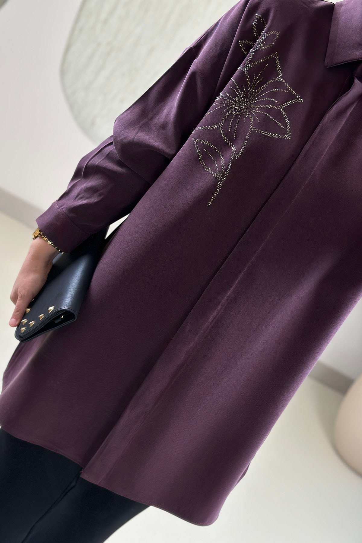 Tesettür Tunik ModelleriModal Tensel Önü Düğmeli Taş Detaylı Kadın Tunik Mürdüm KADO 268200