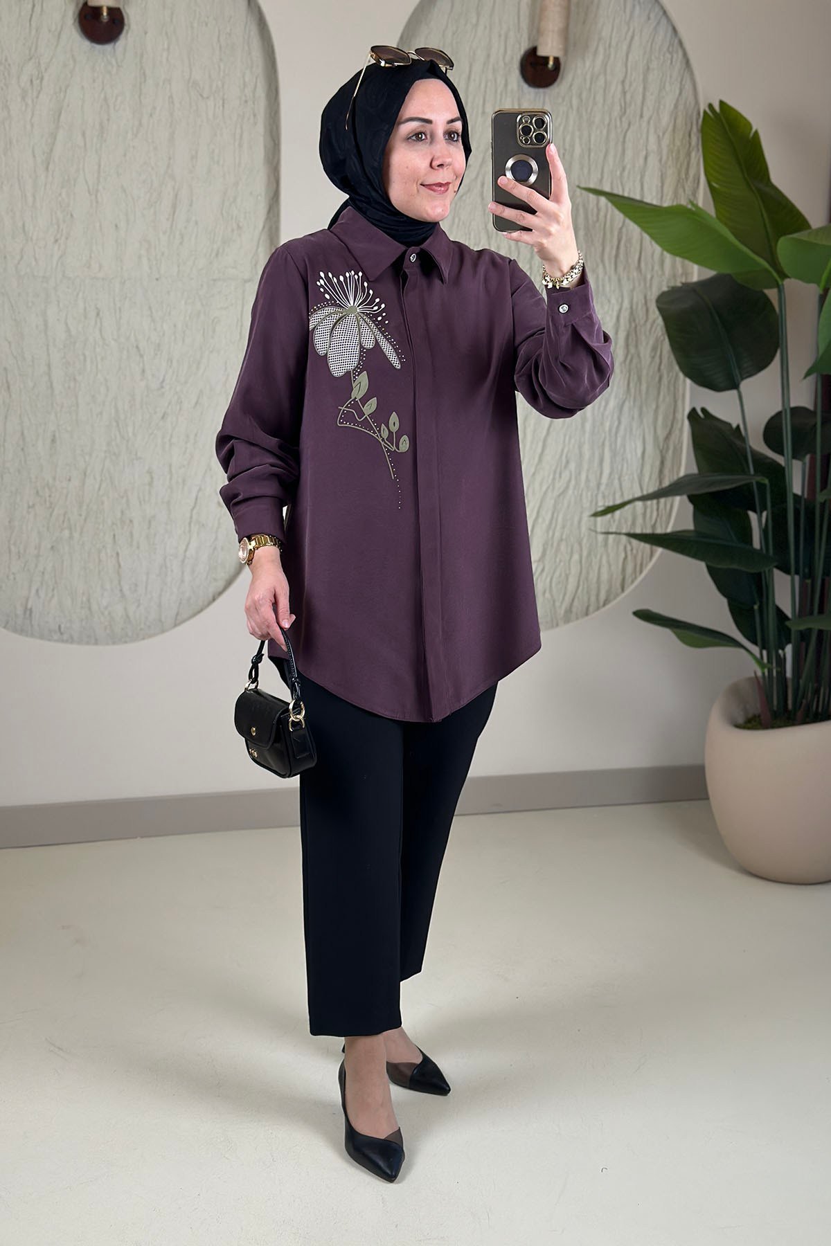 Tesettür Tunik ModelleriModal Tensel Önü Düğmeli Baskı Detaylı Kadın Tunik Mürdüm KADO 268352