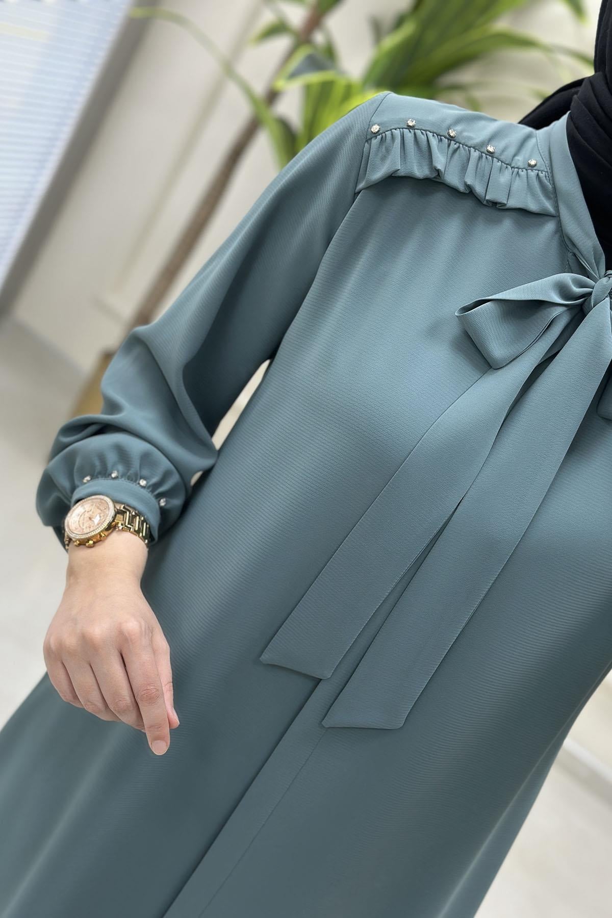 Tesettür Tunik ModelleriOmuz Fırfır ve Taş Detaylı Fularlı Kadın Tunik Mint Yeşili ALS 4917