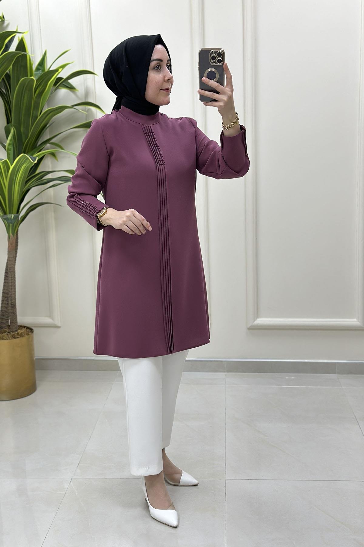 Tesettür Tunik ModelleriÖn ve Kol Çimalı Taş Detaylı Kadın Tunik Gül Kurusu HYA 1525