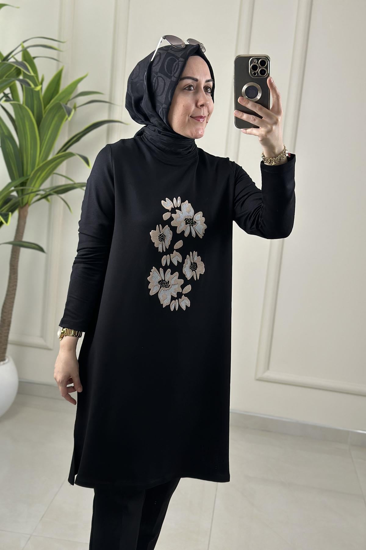 Tesettür Tunik ModelleriÖnü Baskı ve Taş Detaylı Kadın Tunik Siyah KADO 262912