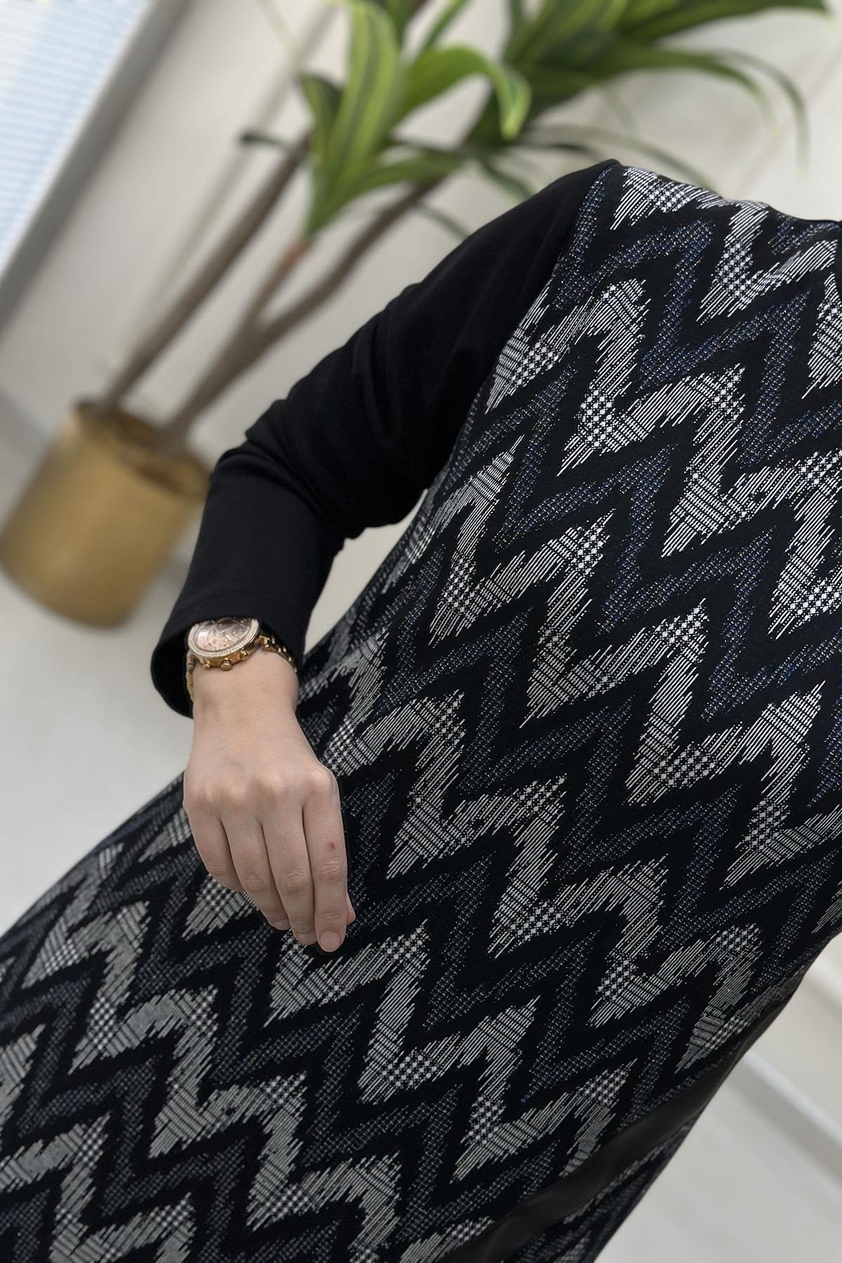 Tesettür Tunik ModelleriÖnü Desenli Hakim Yaka Kadın Tunik Mavi OZN 1136