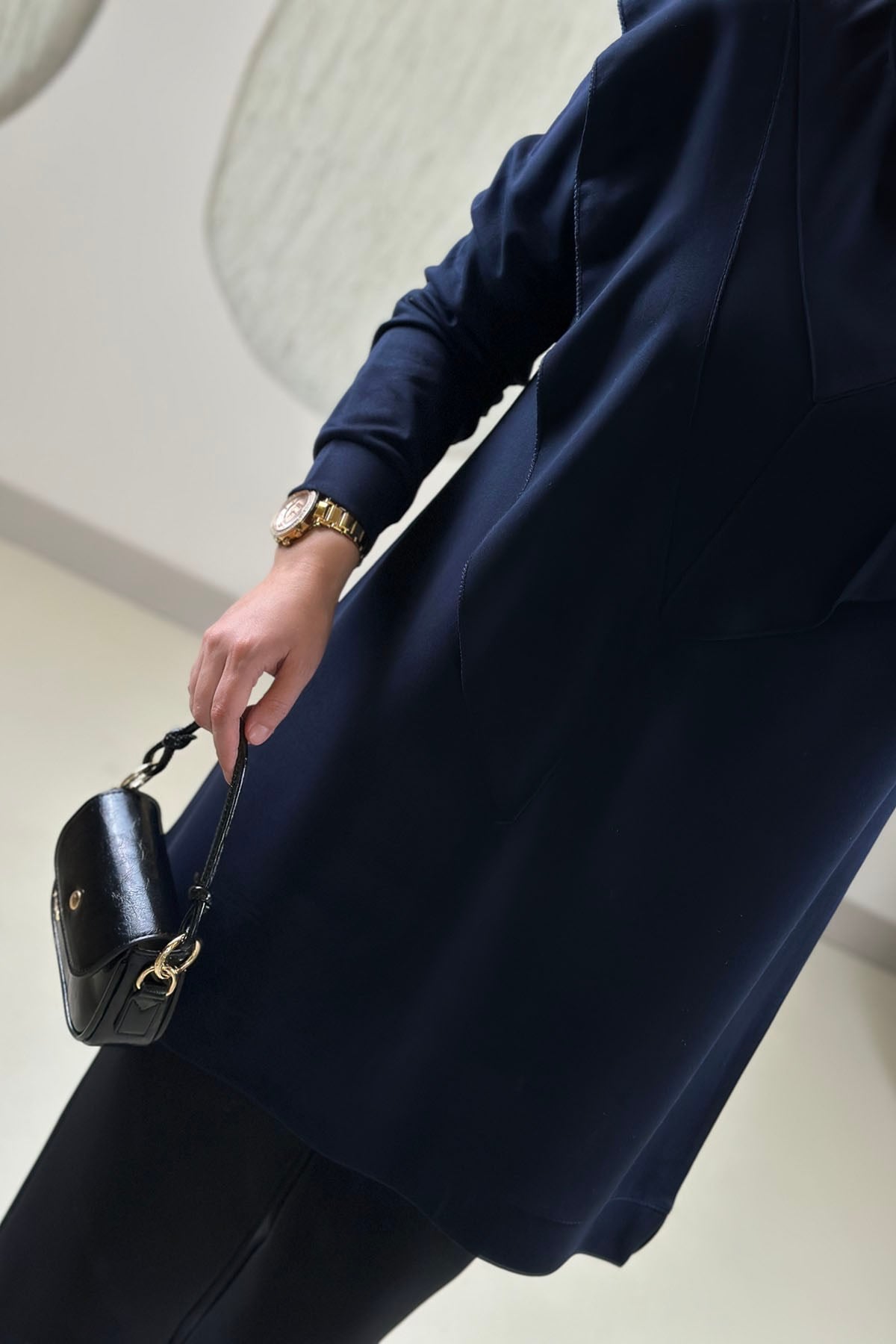 Tesettür Tunik ModelleriÖnü Fırfır Detaylı İnce Oysho Kadın Tunik Lacivert KADO 268504 