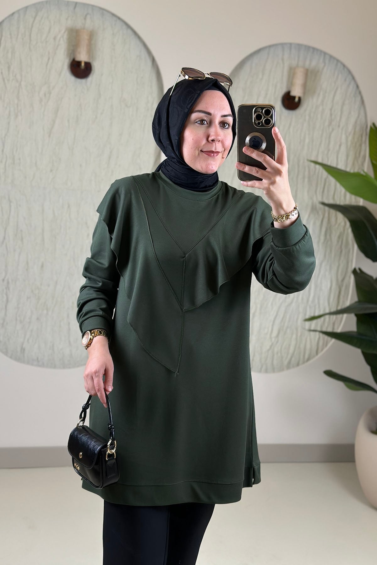 Tesettür Tunik ModelleriÖnü Fırfır Detaylı İnce Oysho Kadın Tunik Haki KADO 268504 