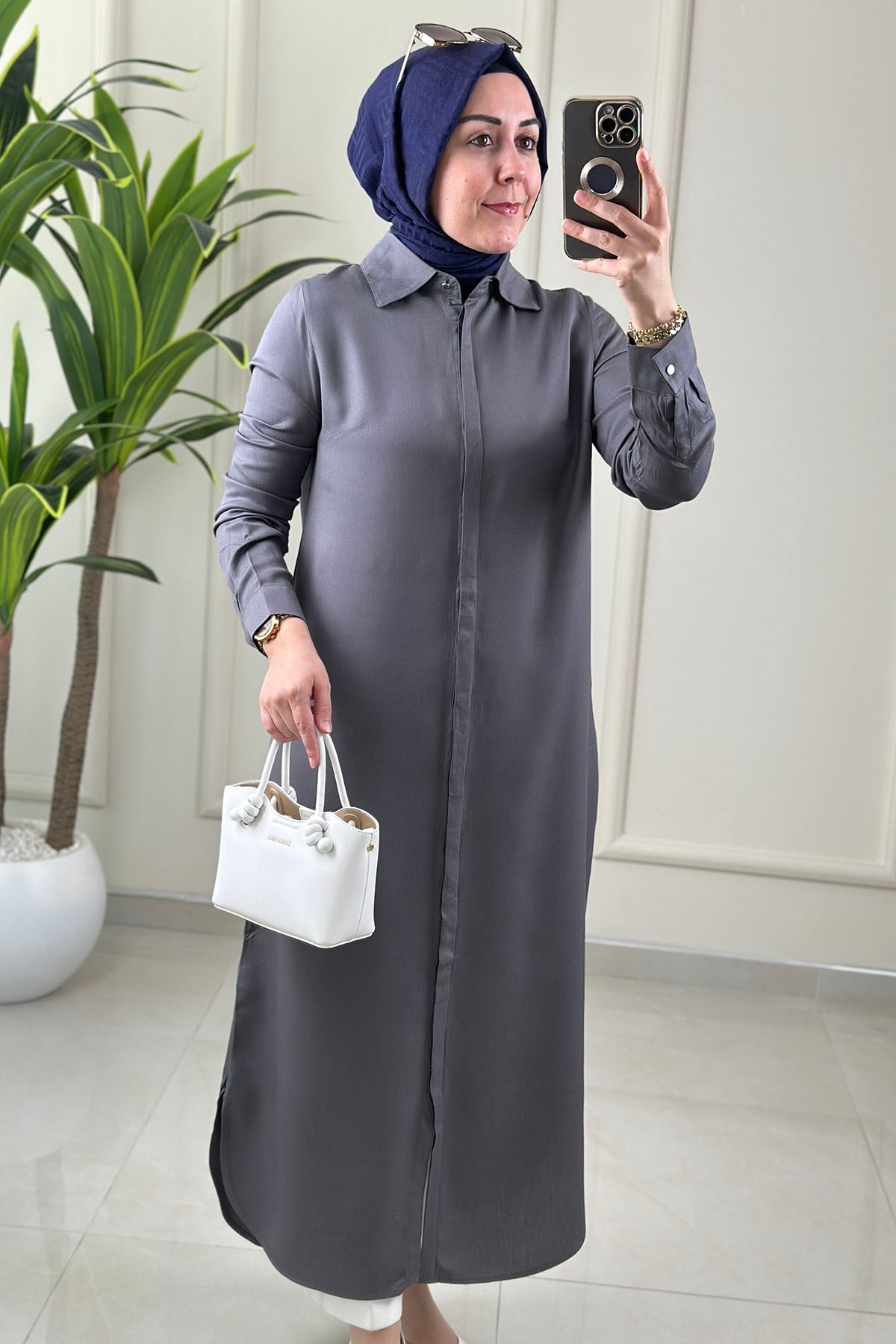 Tesettür Tunik ModelleriÖnü Gizli Düğmeli Uzun Basic Kadın Tunik Antrasit ALDY 53007
