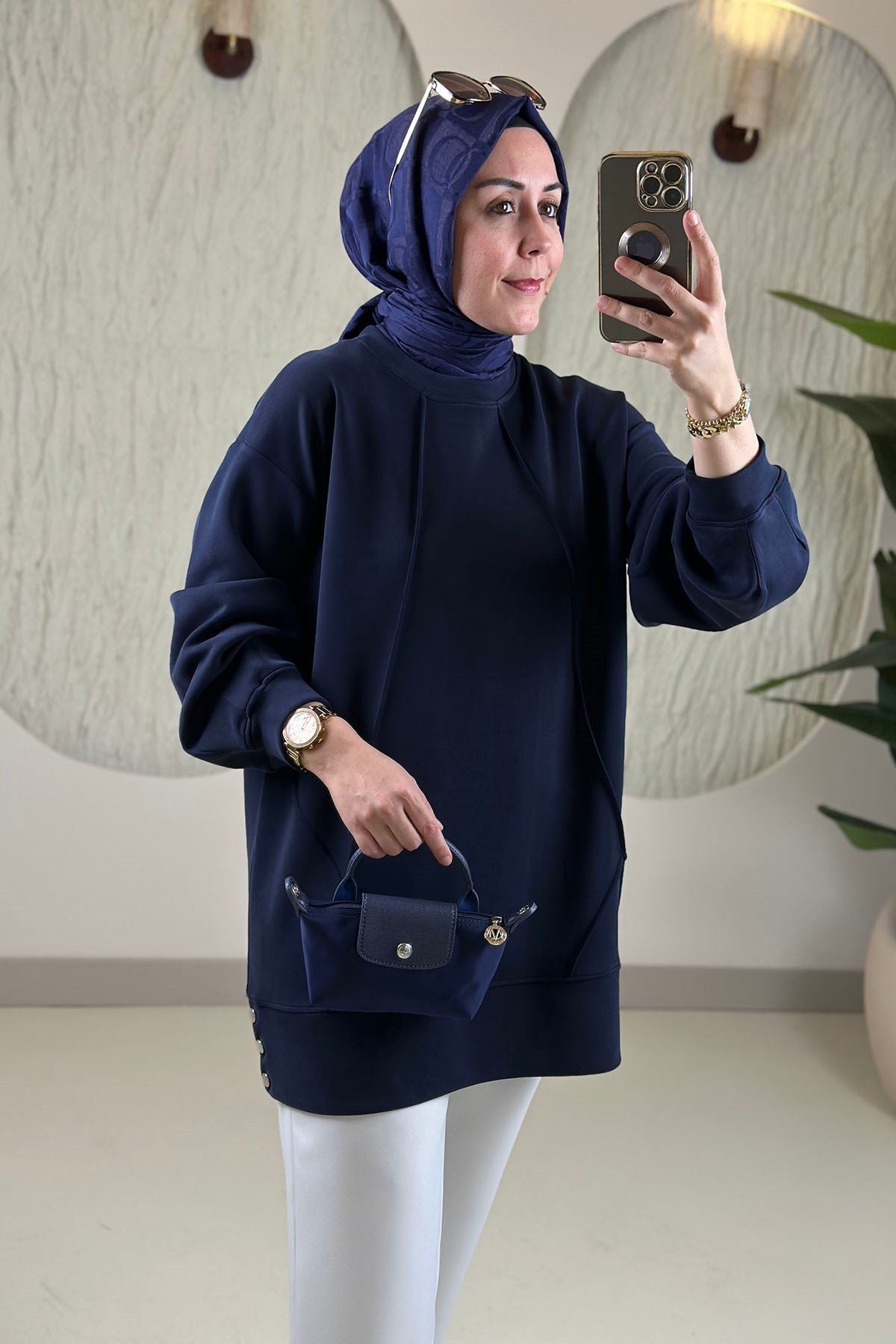 Tesettür Tunik ModelleriÖnü Nervürlü Yanları Çıtçıtlı Kupra Oysho Kadın Tunik Lacivert EYL 2243
