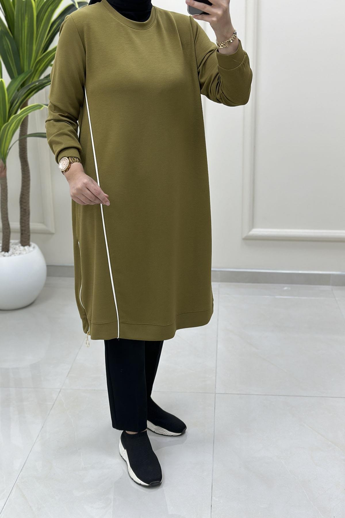Tesettür Tunik ModelleriÖnü Şeritli Yan Fermuar Detaylı Kadın Tunik Yağ Yeşili KADO 257536