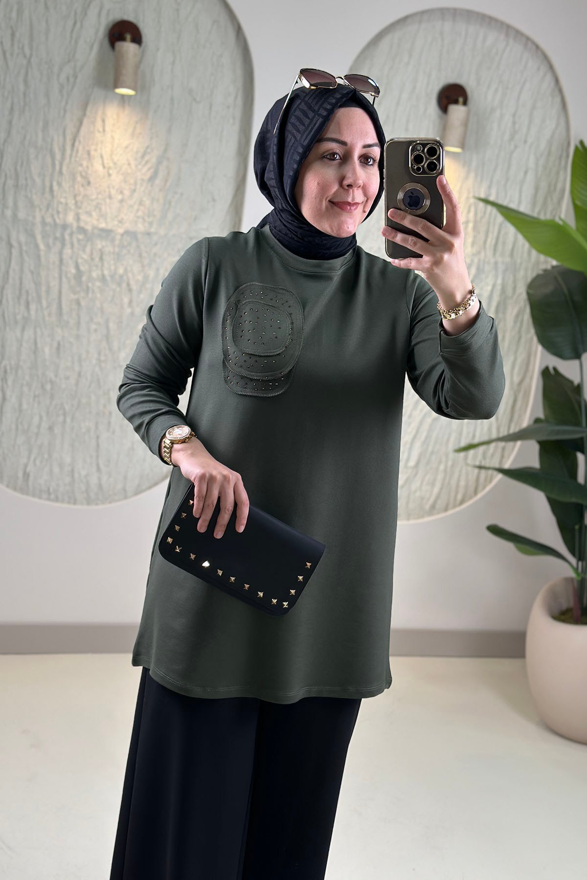 Tesettür Tunik ModelleriÖnü Taş Detaylı Basic Kadın Tunik Haki KADO 268188