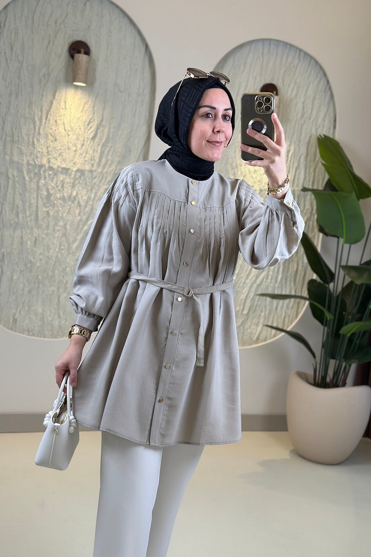 Tesettür Tunik ModelleriÖnü ve Arkası Nervürlü Beli Kemerli Kadın Tunik Taş EYL 2124