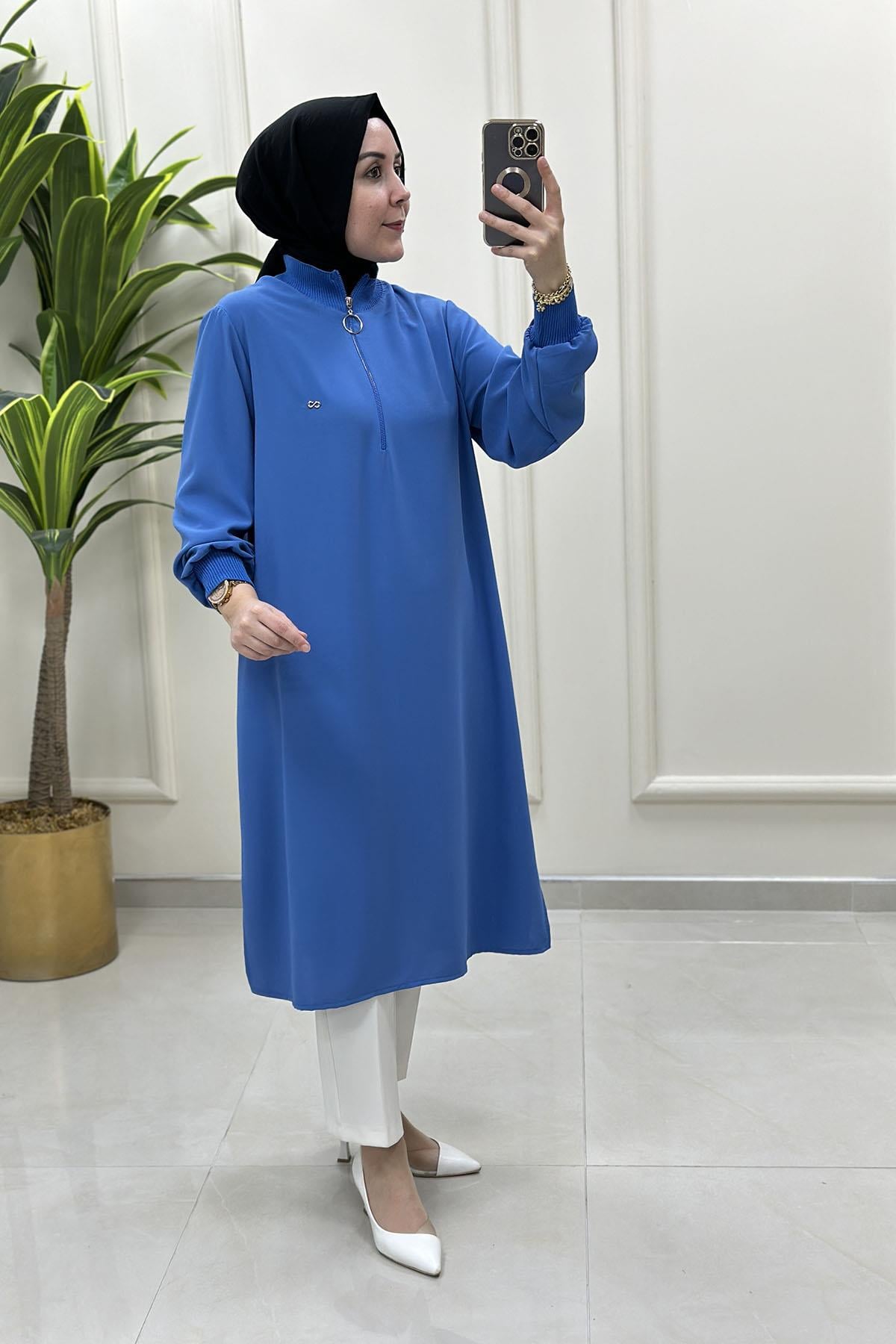 Tesettür Tunik ModelleriÖnü Yarım Fermuarlı Ribana Detaylı Kadın Tunik Mavi KADO 251491