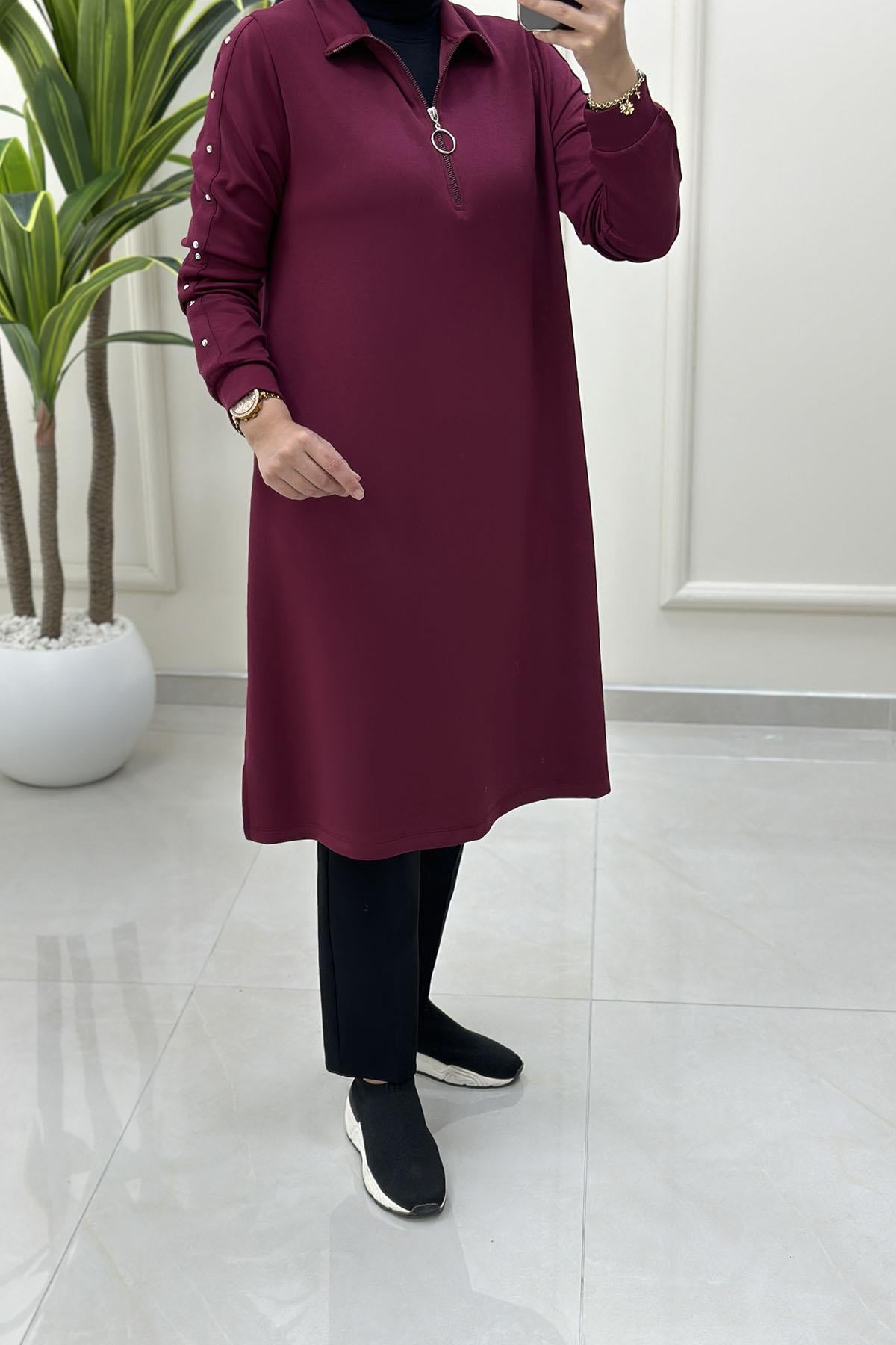 Tesettür Tunik ModelleriÖnü Yarım Fermuarlı Kol Zımba Detaylı Kadın Tunik Bordo KADO 257462