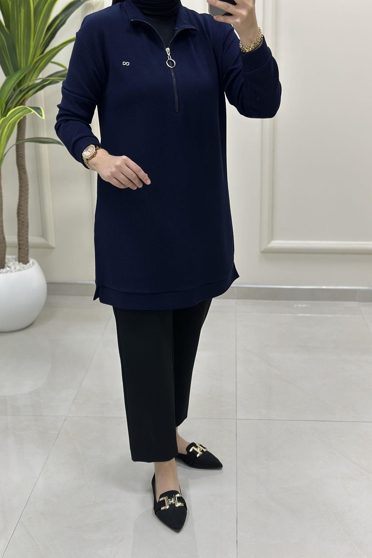 Tesettür Tunik ModelleriÖnü Yarım Fermuarlı Basic Örme Kadın Tunik Lacivert KADO 257094