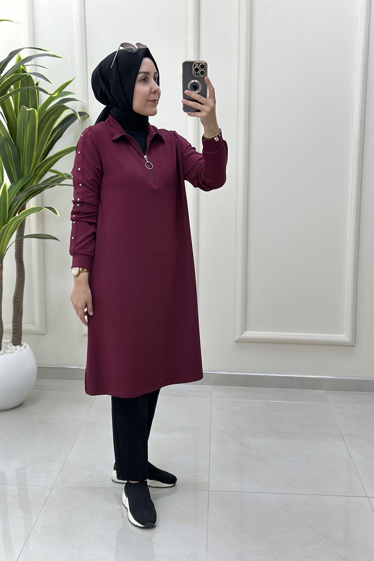 Tesettür Tunik ModelleriÖnü Yarım Fermuarlı Kol Zımba Detaylı Kadın Tunik Bordo KADO 257462