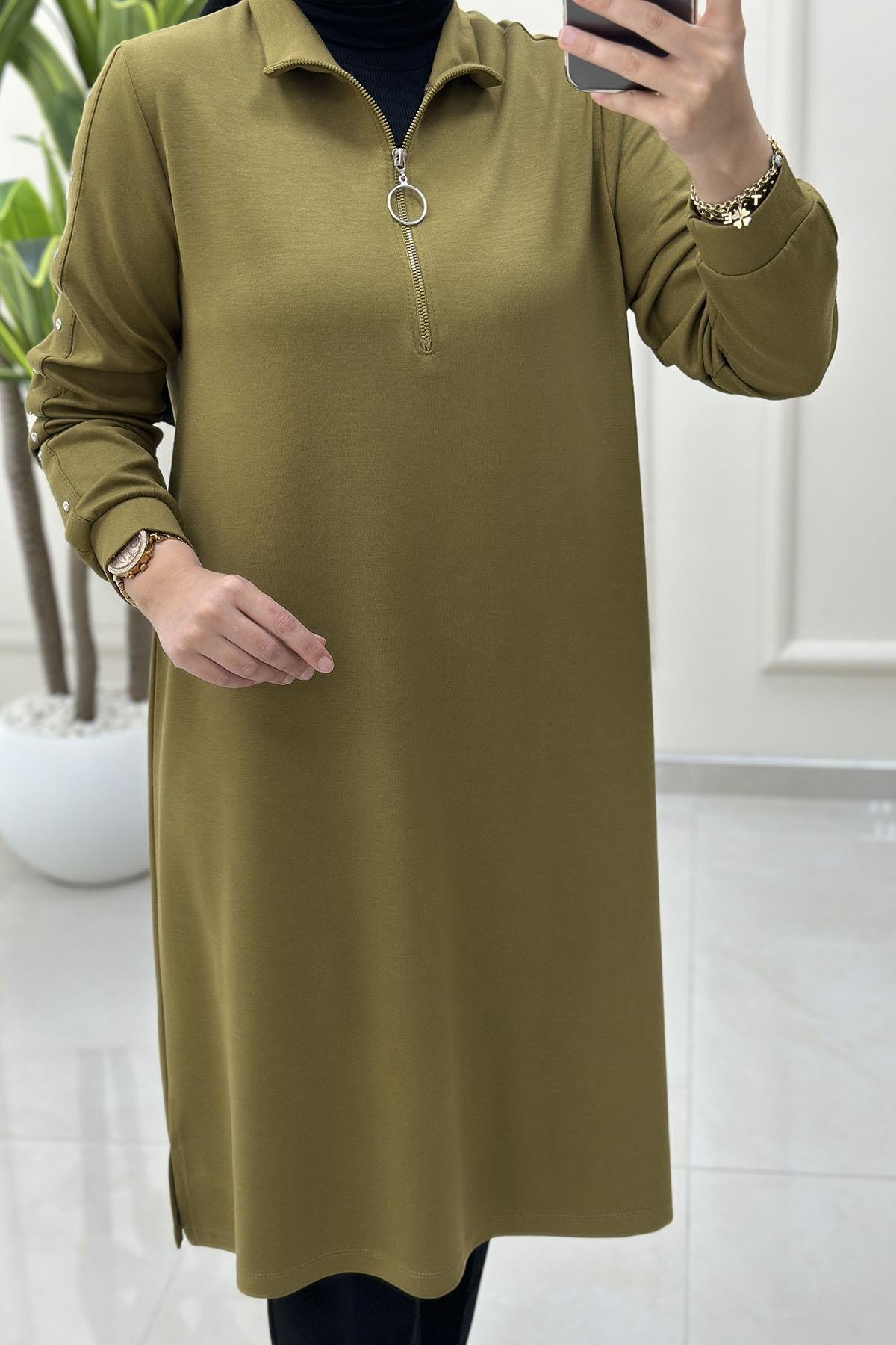 Tesettür Tunik ModelleriÖnü Yarım Fermuarlı Kol Zımba Detaylı Kadın Tunik Yağ Yeşili KADO 257462