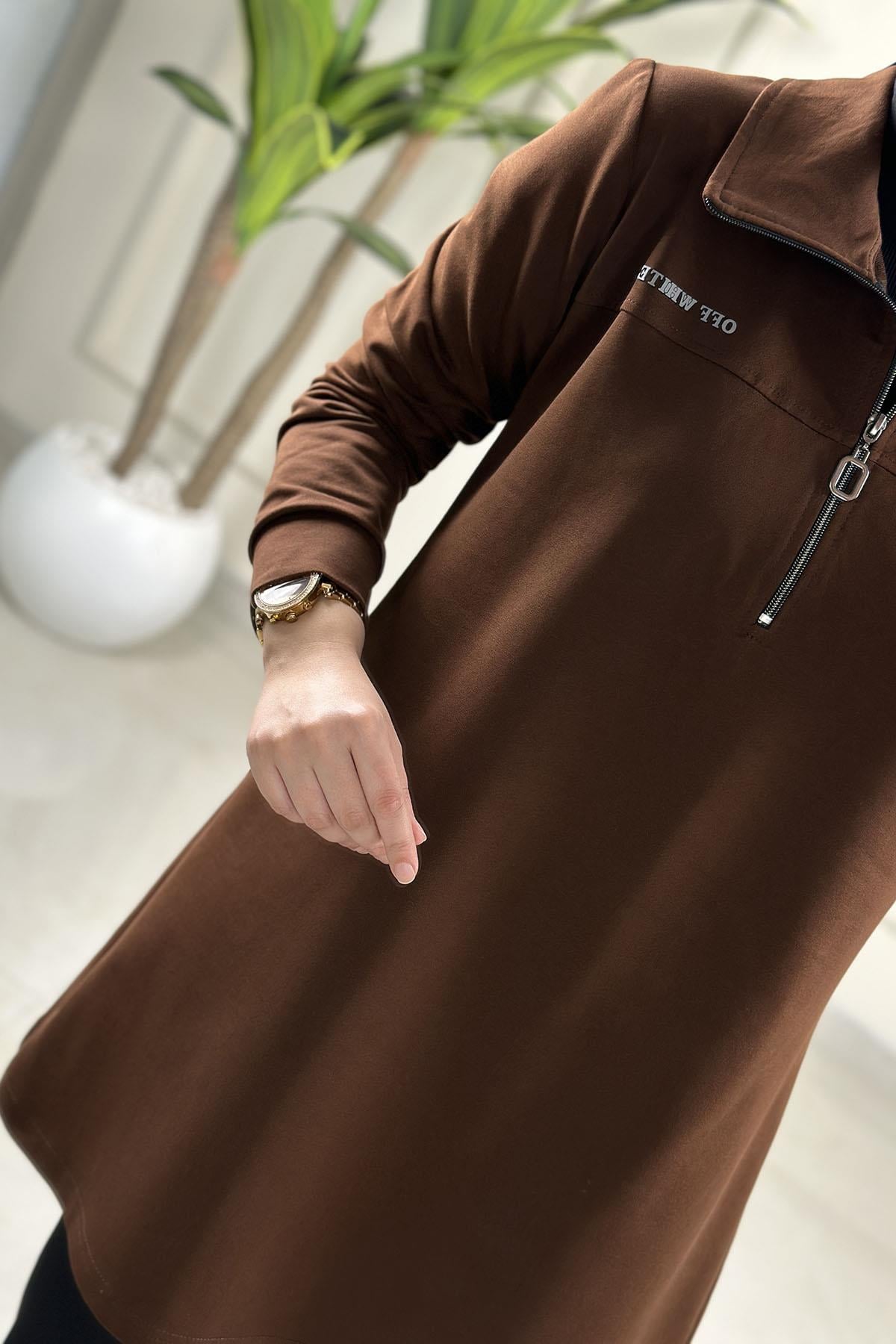Tesettür Tunik ModelleriÖnü Yarım Fermuarlı Basic Kadın Tunik Kahverengi MP 2664