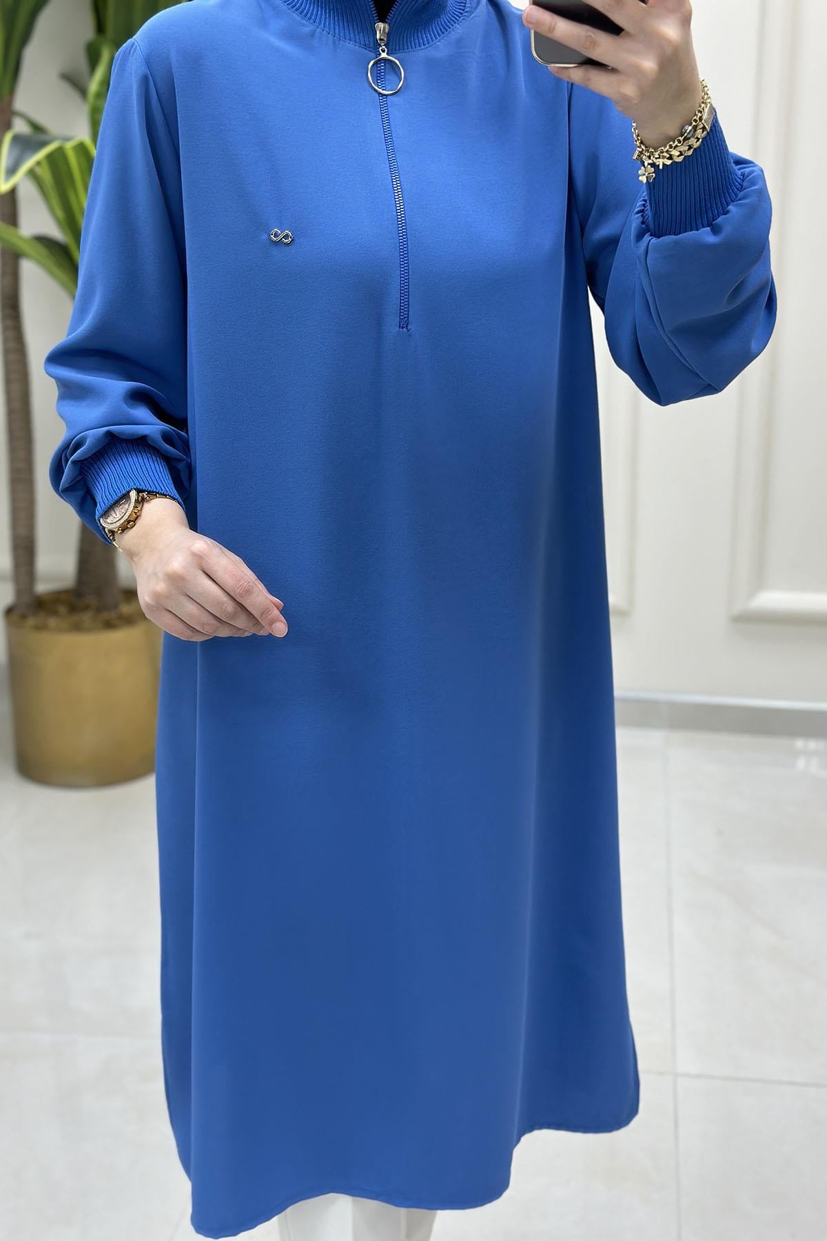 Tesettür Tunik ModelleriÖnü Yarım Fermuarlı Ribana Detaylı Kadın Tunik Mavi KADO 251491