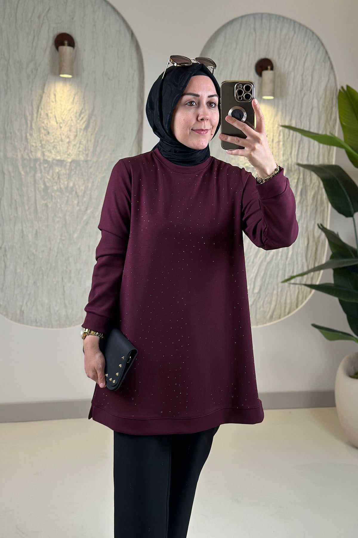 Tesettür Tunik ModelleriOysho Önü Serpme Taş Detaylı Kadın Tunik Mürdüm KADO 268496