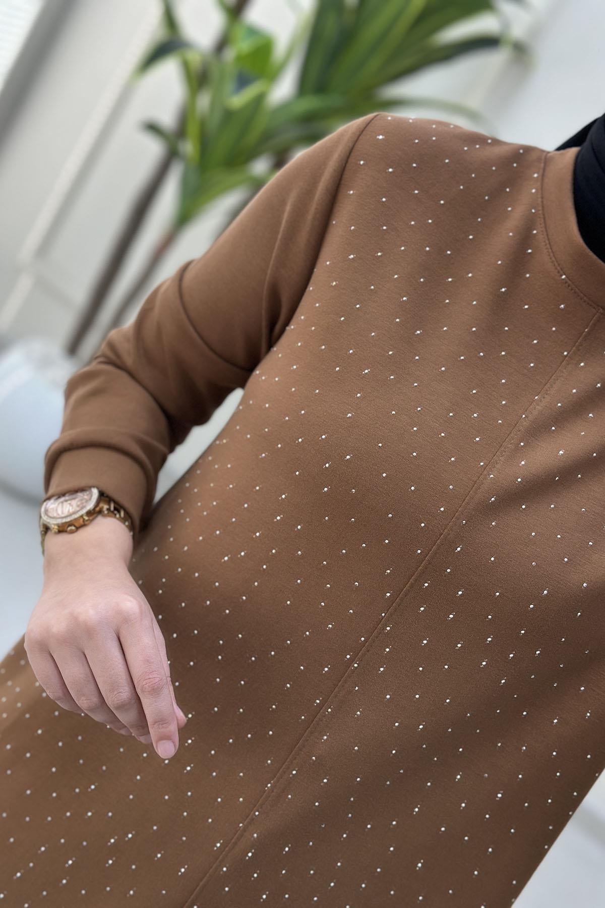 Tesettür Tunik ModelleriOysho Önü Serpme Taş Detaylı Kadın Tunik Taba KADO 257431
