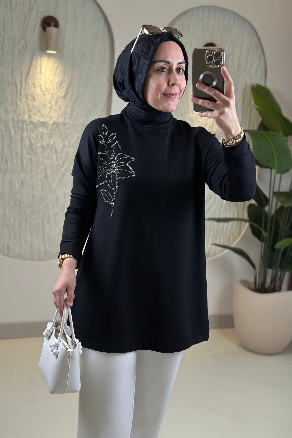 Tesettür Tunik ModelleriOysho Taş Detaylı Düşük Omuz Kadın Tunik Siyah KADO 268198