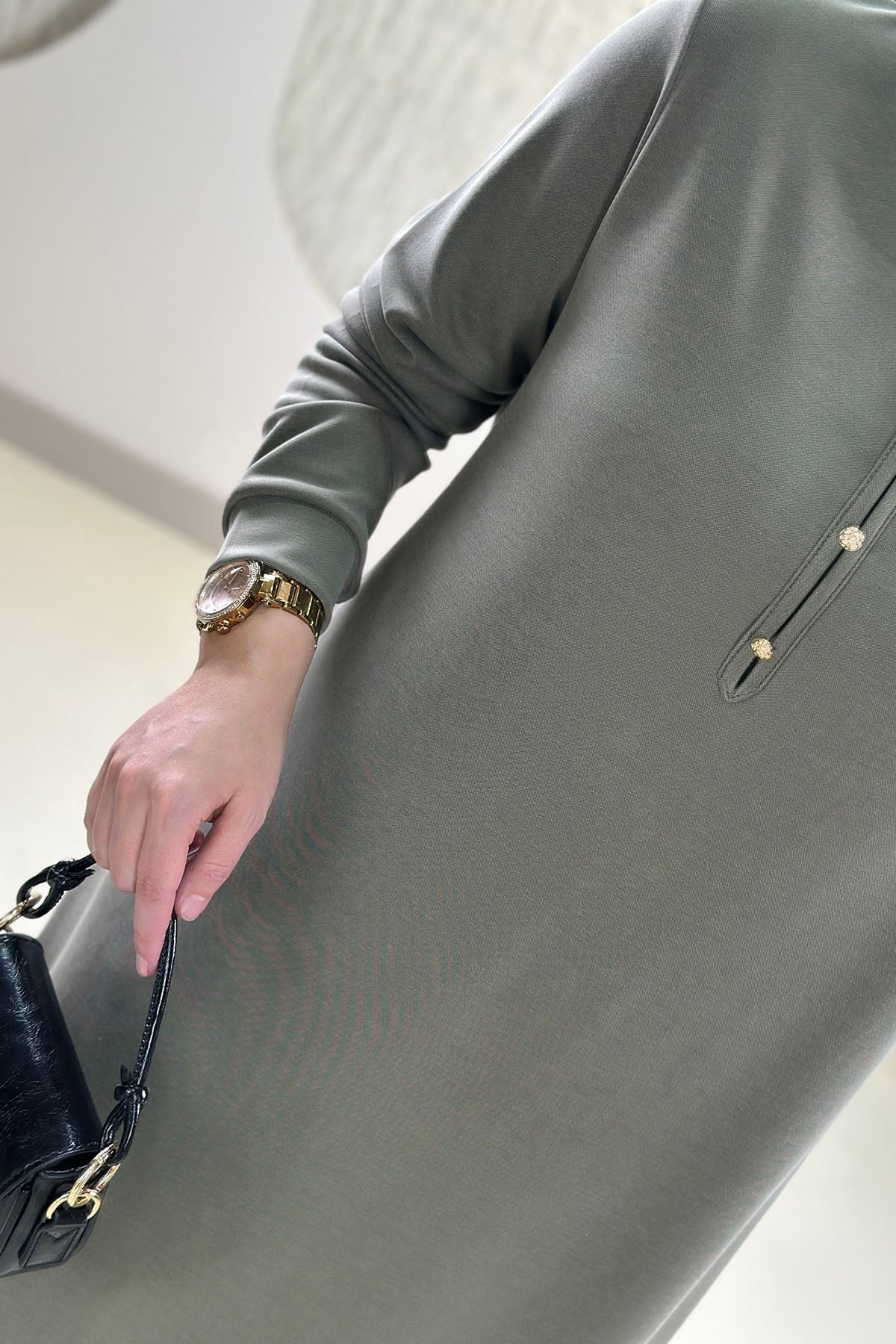 Tesettür Tunik ModelleriPike Kumaş Önü Biye Düğmeli Kadın Tunik Yeşil KADO 268262