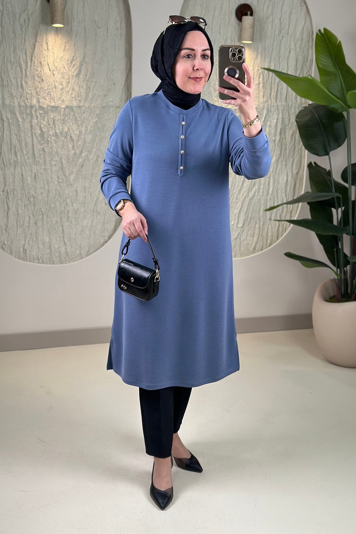 Tesettür Tunik ModelleriPike Kumaş Önü Biye Düğmeli Kadın Tunik Mavi KADO 268262