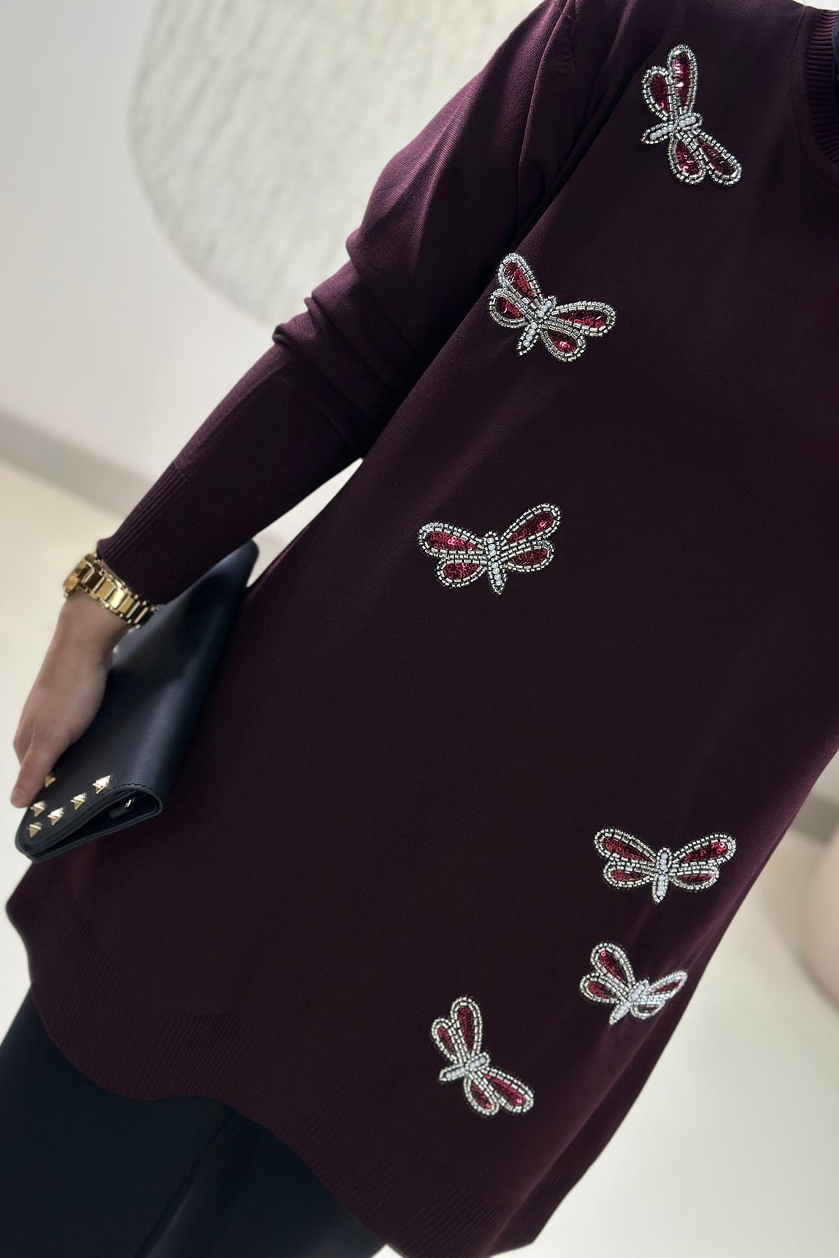 Tesettür Tunik ModelleriPulpayet ve Boncuk Kelebek Nakış İşlemeli Kadın Triko Tunik Bordo SFF 2008