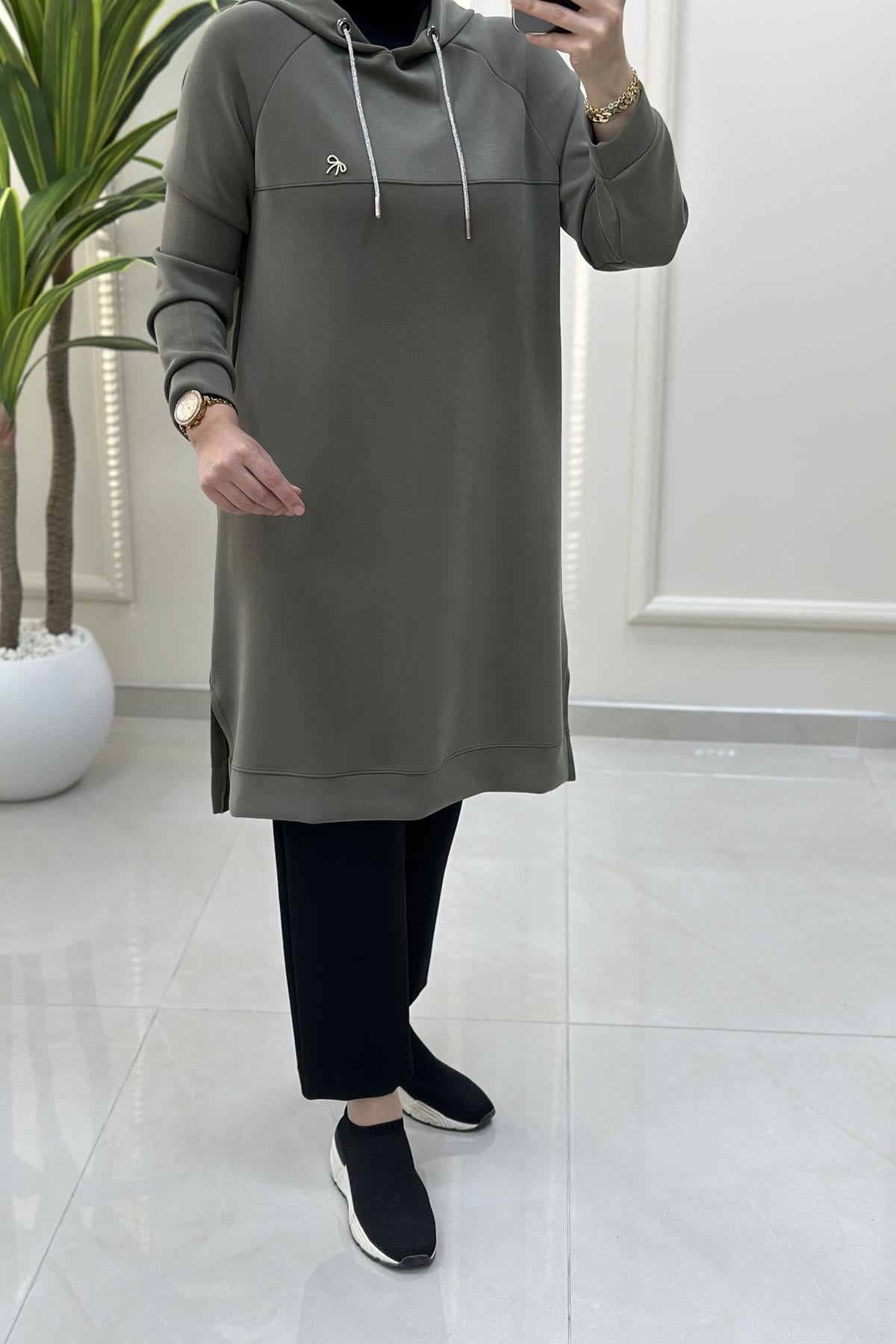 Tesettür Tunik ModelleriReglan Kol Aksesuar Detaylı Oysho Kadın Tunik Haki KADO 257539