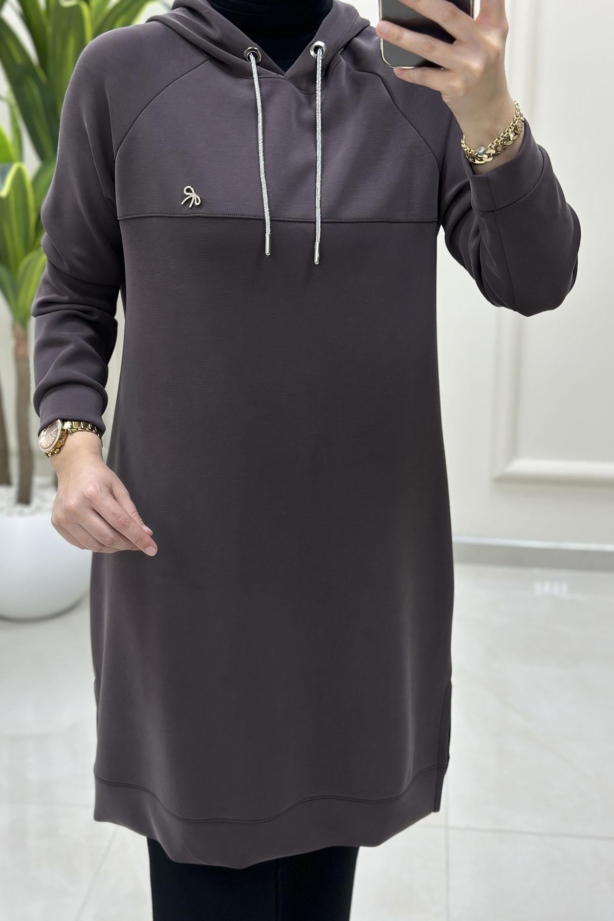 Tesettür Tunik ModelleriReglan Kol Aksesuar Detaylı Oysho Kadın Tunik Kahverengi KADO 257539