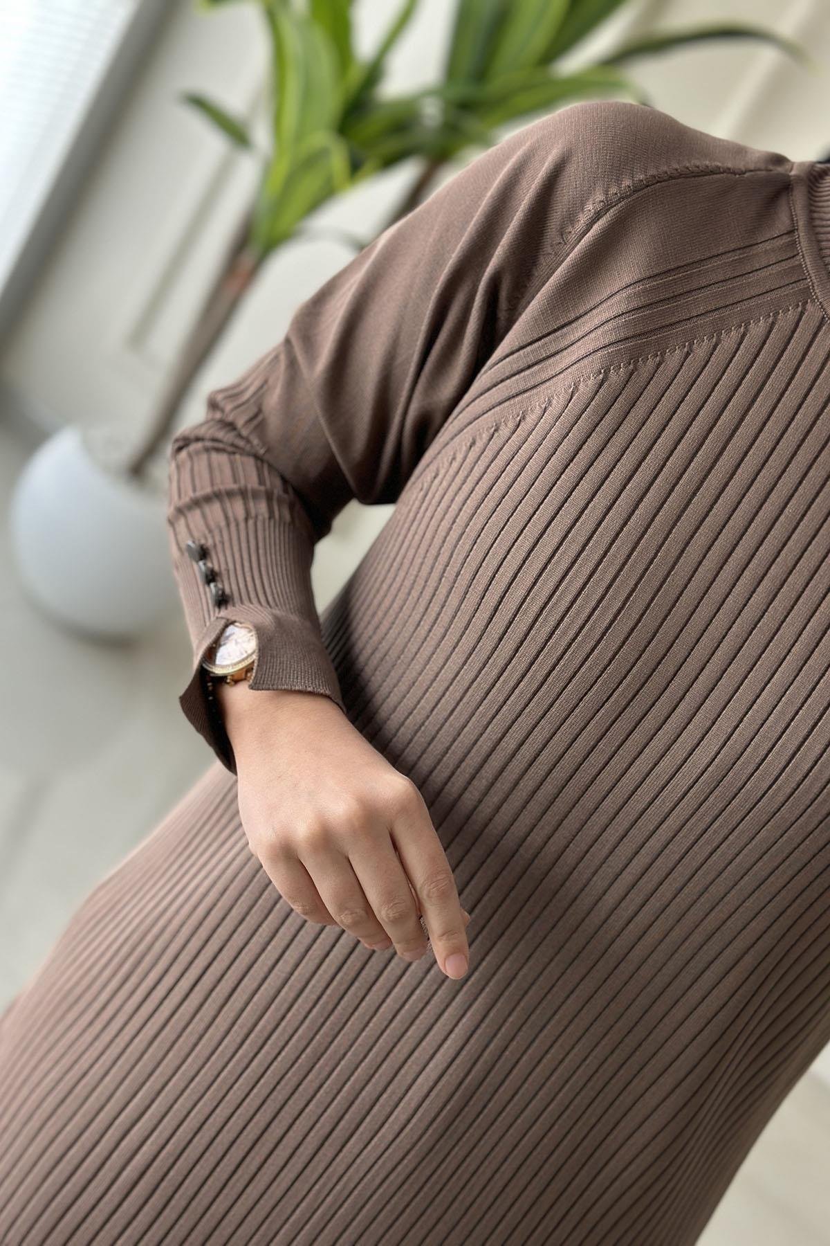 Tesettür Tunik ModelleriReglan Kol Düğme Detaylı Kadın Triko Tunik Vizon KADO 2725147