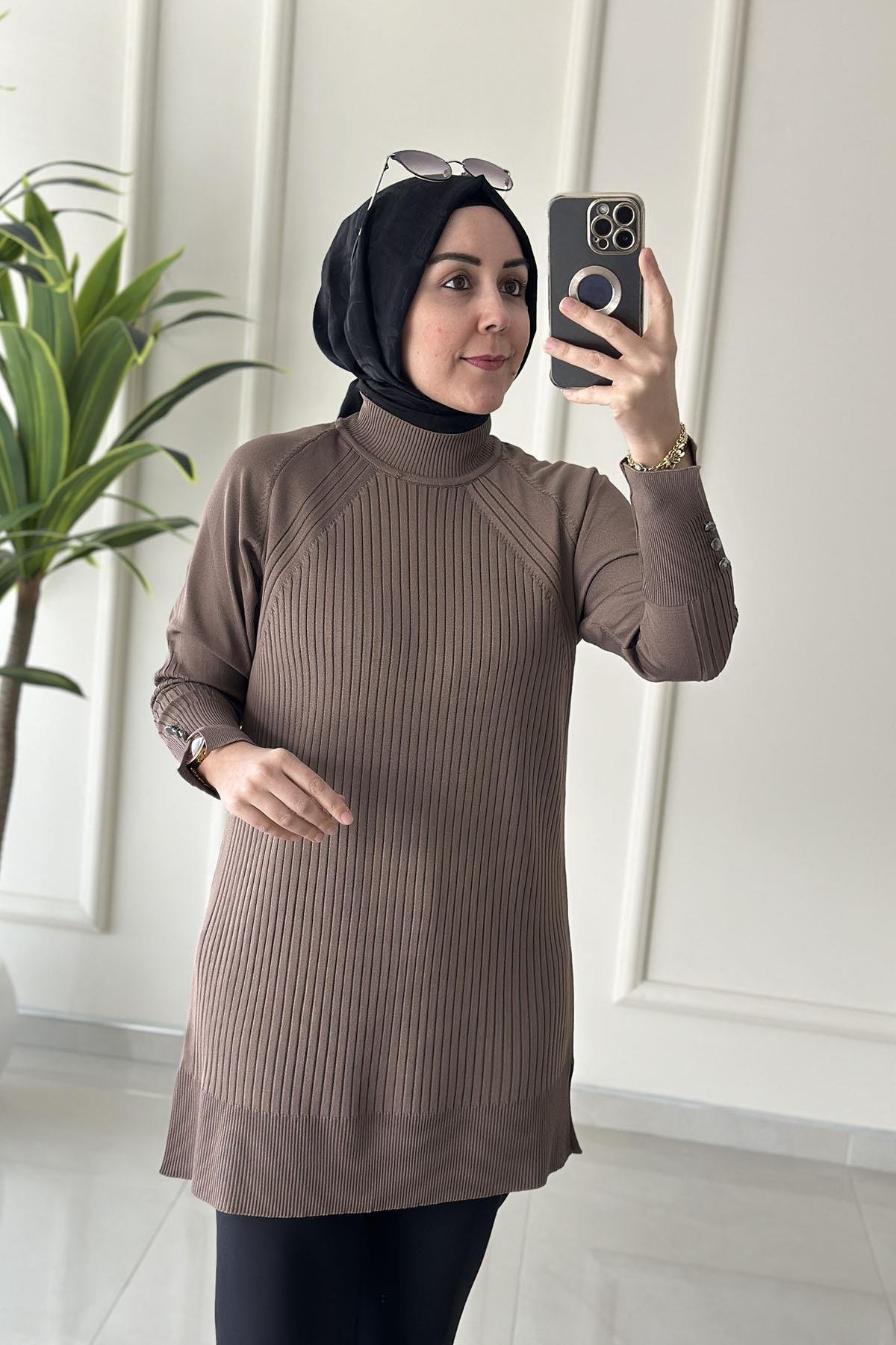 Tesettür Tunik ModelleriReglan Kol Düğme Detaylı Kadın Triko Tunik Vizon KADO 2725147