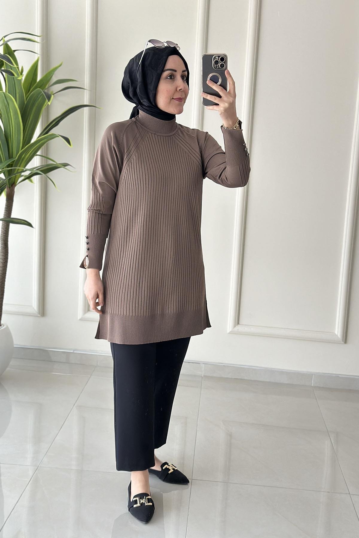 Tesettür Tunik ModelleriReglan Kol Düğme Detaylı Kadın Triko Tunik Vizon KADO 2725147