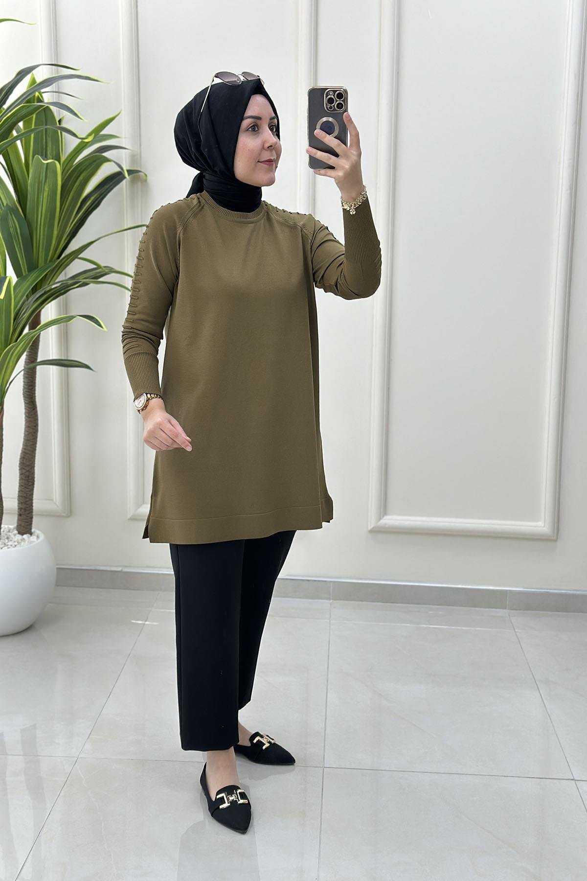 Tesettür Tunik ModelleriReglan Kol Gofralı Kadın Merserize Triko Tunik Haki MLH 5035