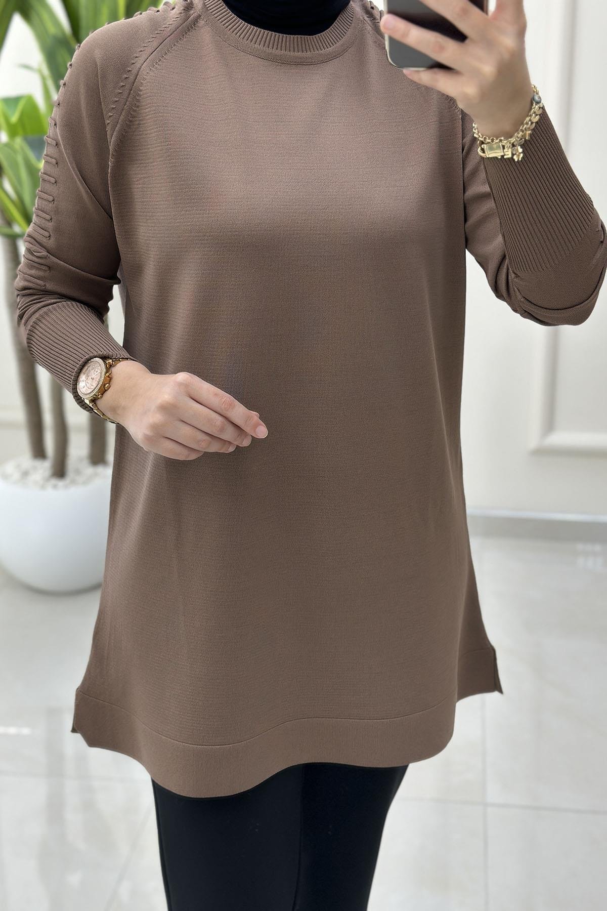Tesettür Tunik ModelleriReglan Kol Gofralı Kadın Merserize Triko Tunik Koyu Vizon MLH 5035