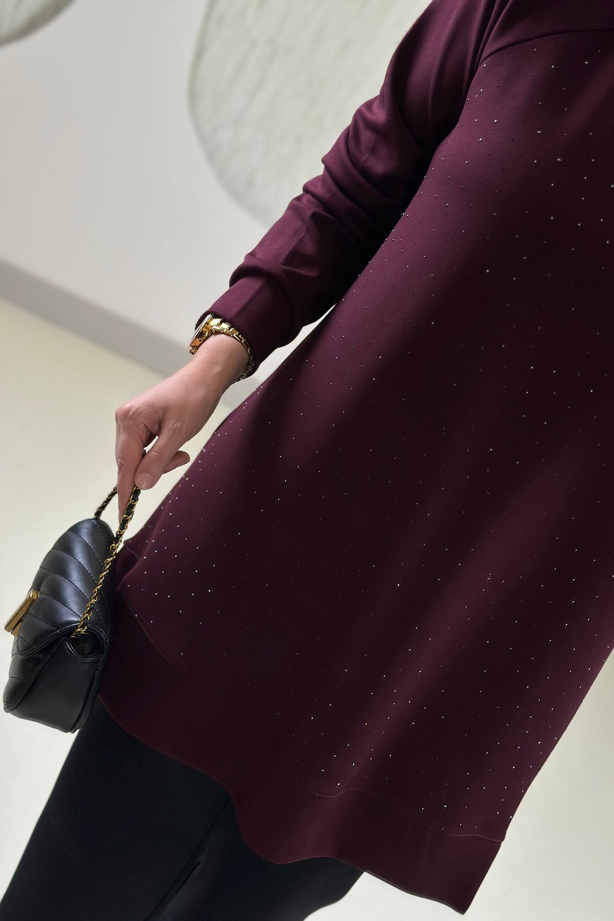 Tesettür Tunik ModelleriReglan Kol Önü Serpme Taş Detaylı Kadın Tunik Mürdüm KADO 268190