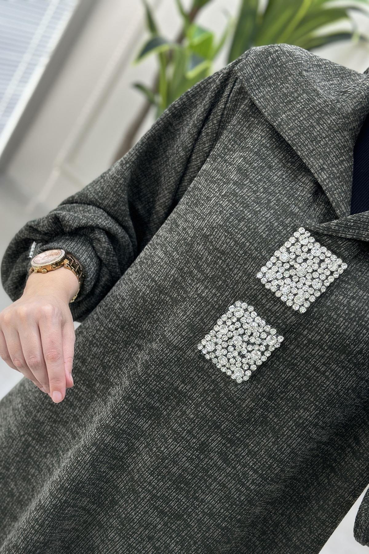 Tesettür Tunik ModelleriŞal Yaka Taş Detaylı Balon Kol Kadın Örme Tunik Haki MSE 3232