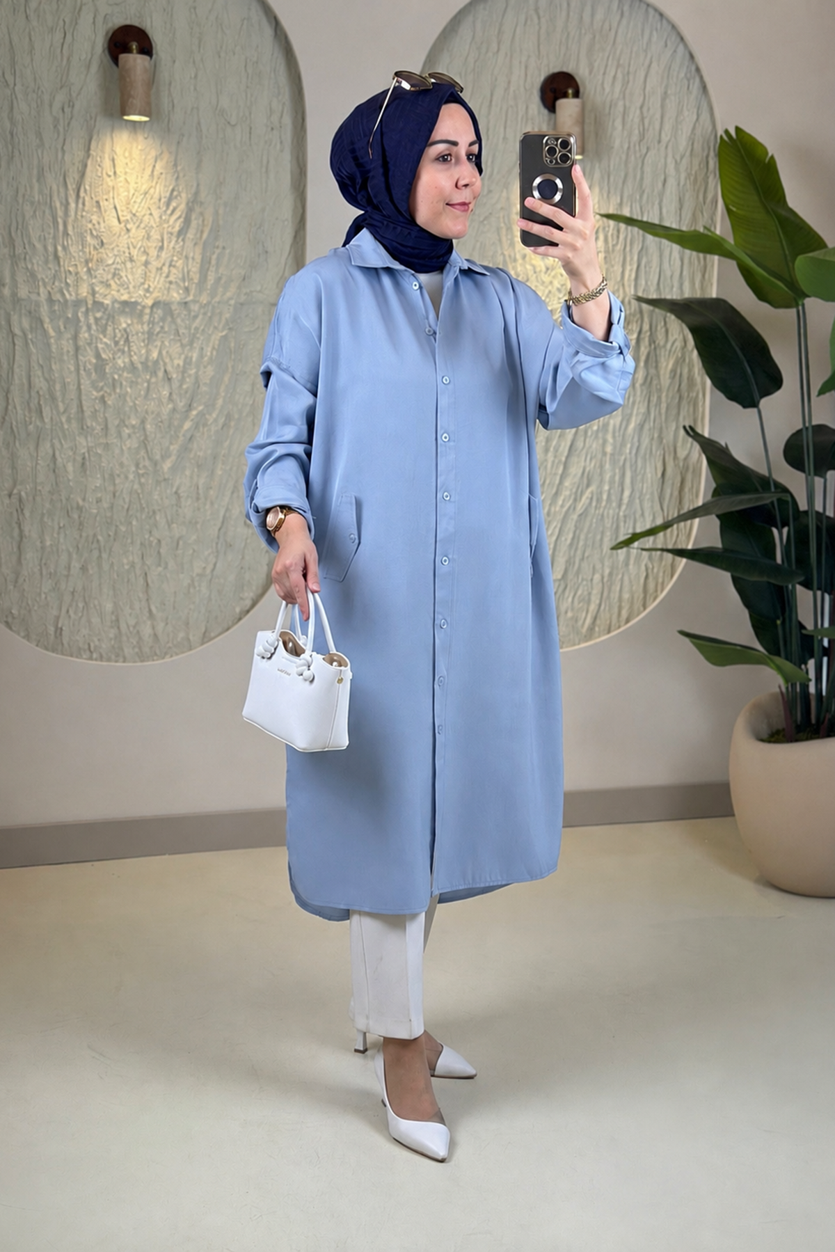 Tesettür Tunik ModelleriTensel Önü Düğmeli Katlama Kol Kadın Tunik Mavi EYL 1980