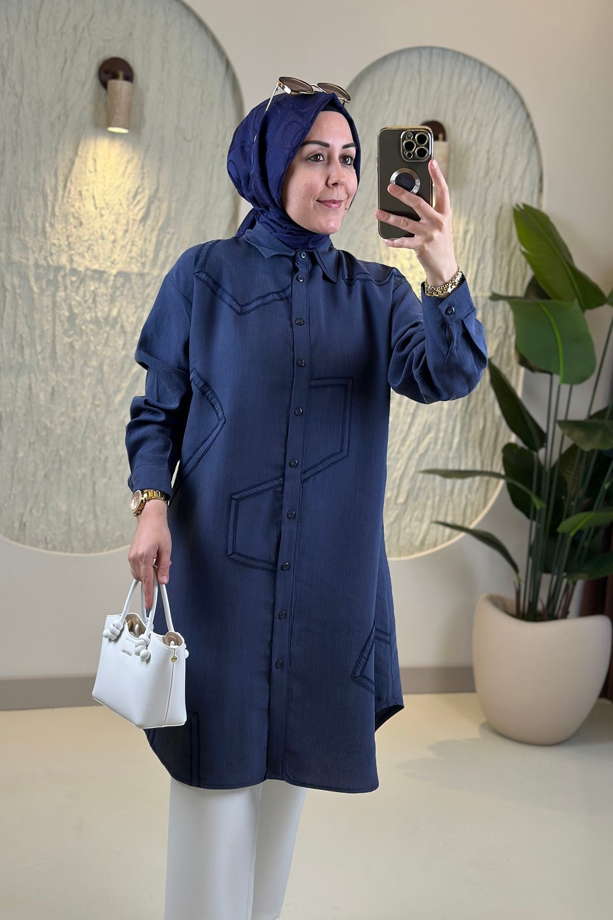 Tesettür Tunik ModelleriTensel Önü Düğmeli Şerit Kombinli Kadın Tunik Lacivert EYL 2219