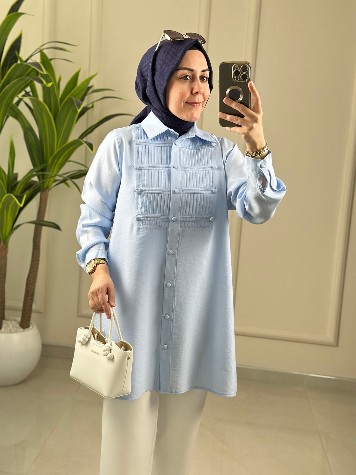 Tesettür Tunik ModelleriTensel Önü Nervürlü Düğme Detaylı Kadın Tunik Mavi EYL 2182