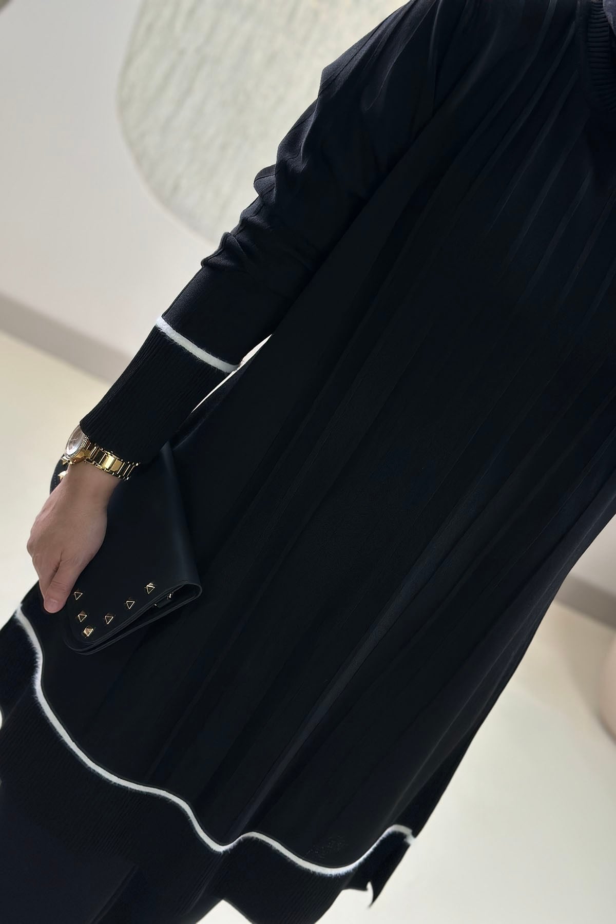 Tesettür Tunik ModelleriTriko Renk Garnili Kendinden Çizgili Kadın Tunik Siyah KADO 2726072