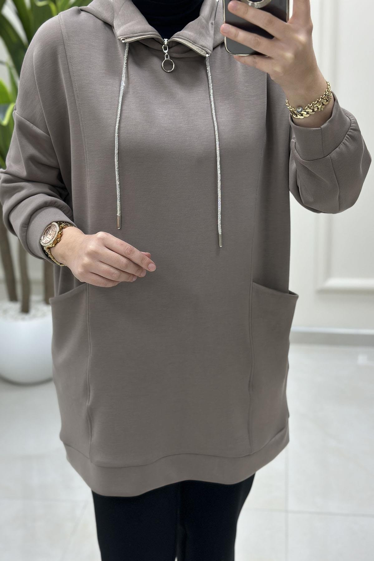 Tesettür Tunik ModelleriYaka Fermuarlı Taş İpli Önü Cepli Oysho Kadın Tunik Vizon MSE 3069