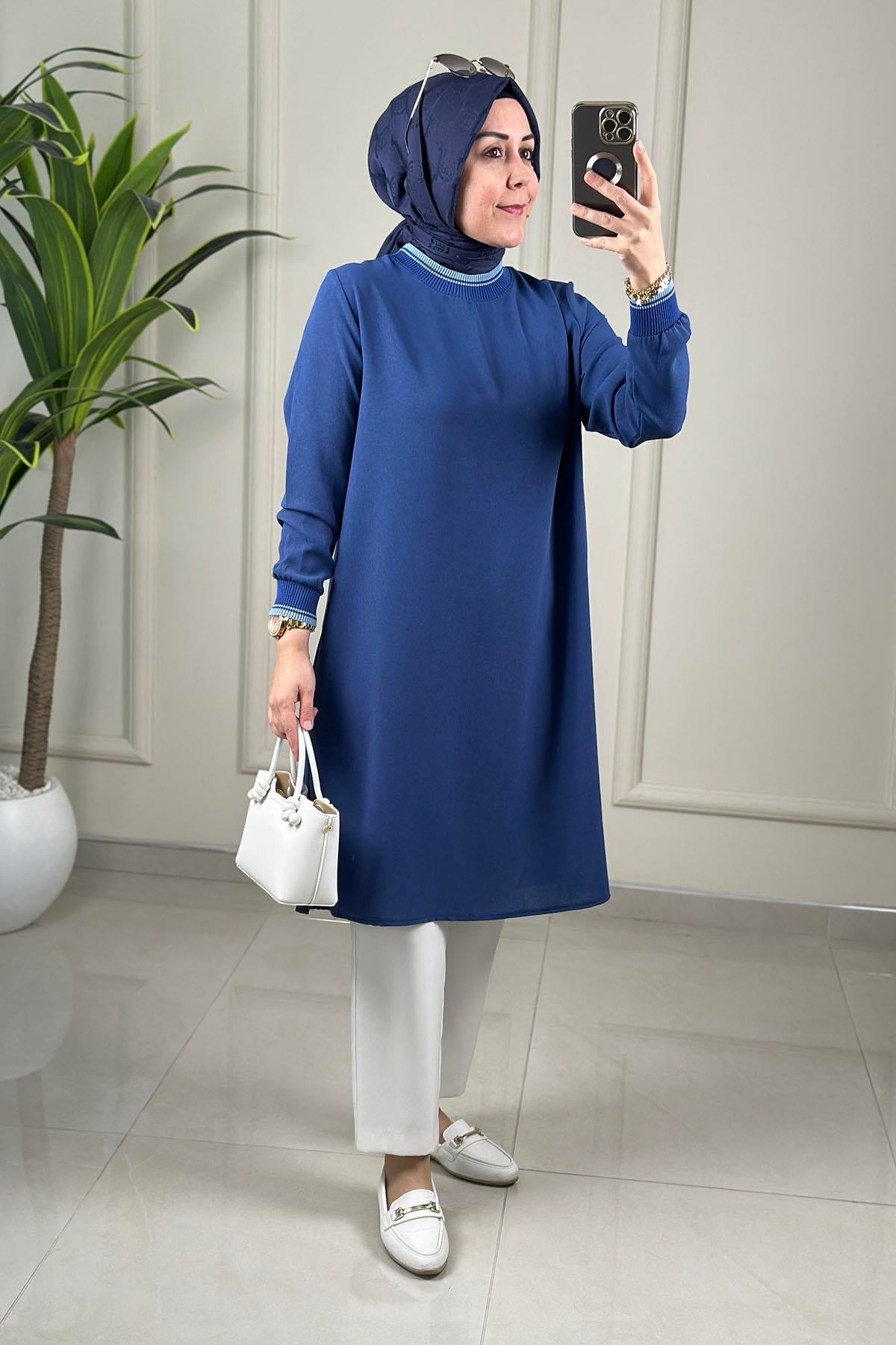 Tesettür Tunik ModelleriYaka ve Kol Ribanalı Renk Garnili Kadın Tunik Mavi KADO 262642