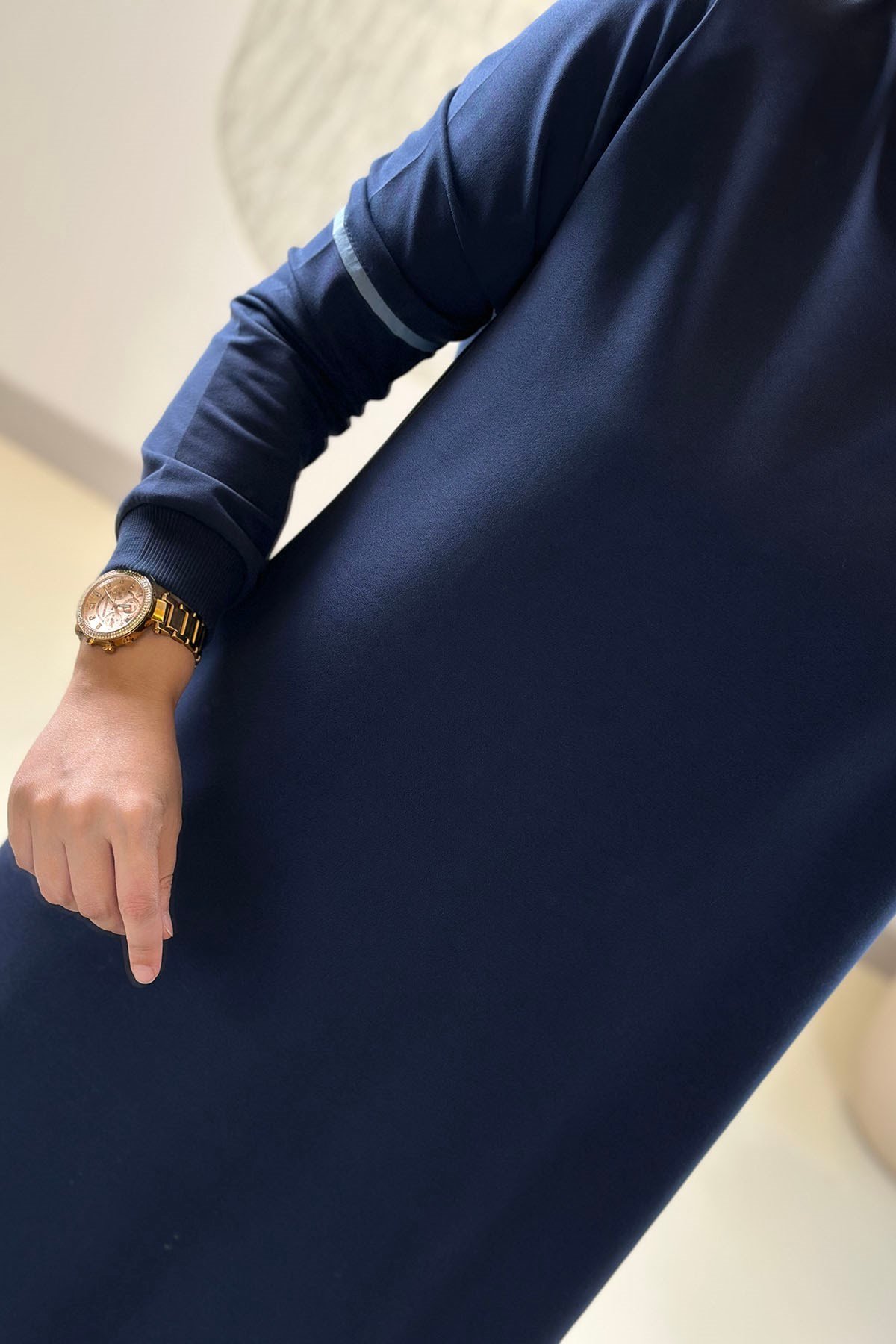 Tesettür Tunik ModelleriYaka ve Kol Ribanalı Garnili Cepli Kadın Tunik Lacivert KADO 262376