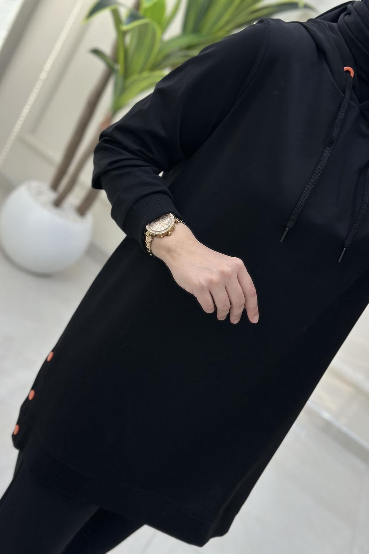 Tesettür Tunik ModelleriYanı Çıtçıtlı Kol Ribanalı Kapüşonlu Kadın Tunik Siyah KADO 8064