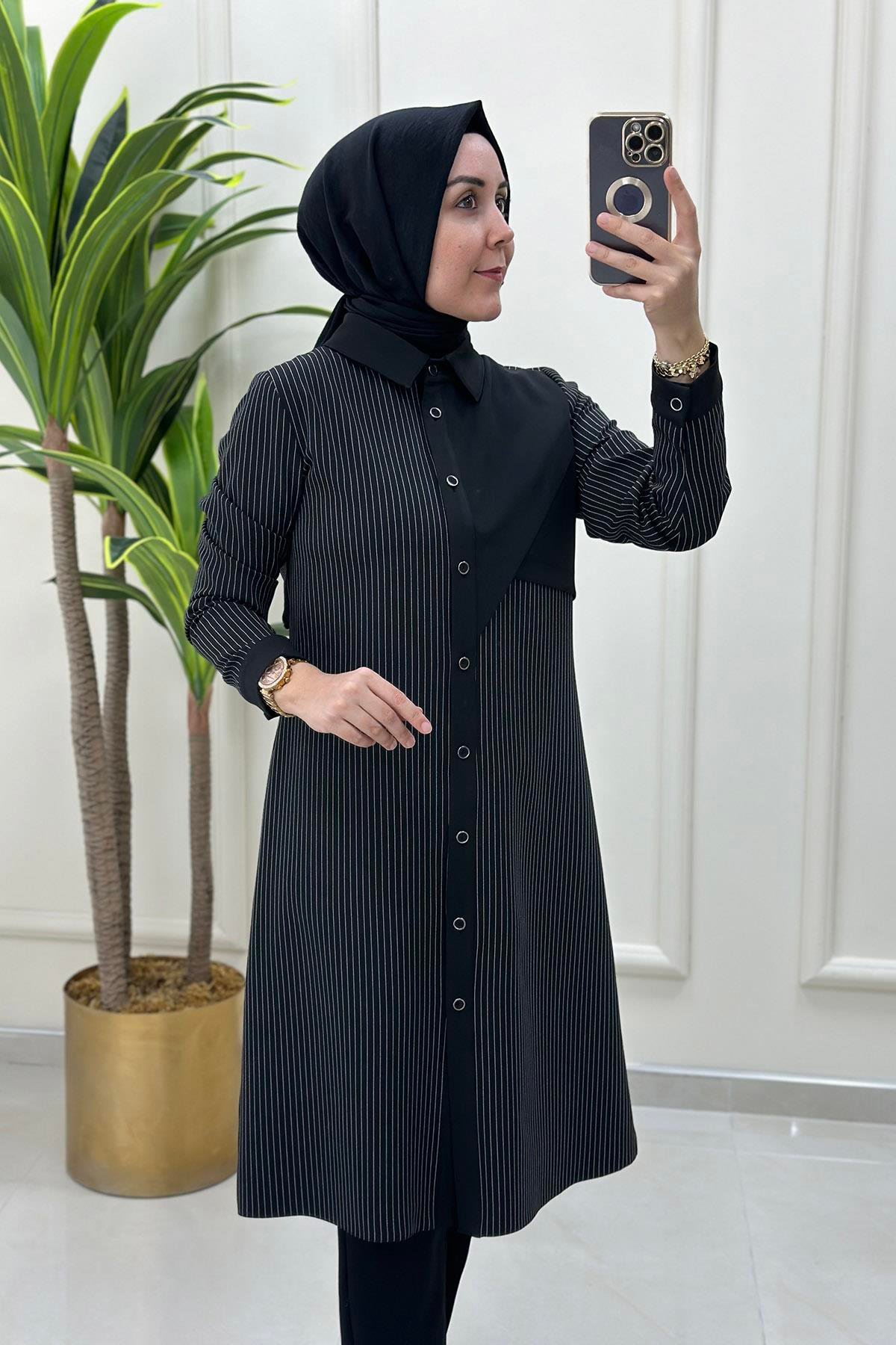 Tesettür TunikÇizgi Desen Önü Düğmeli Kadın Tunik Siyah QTN 2870