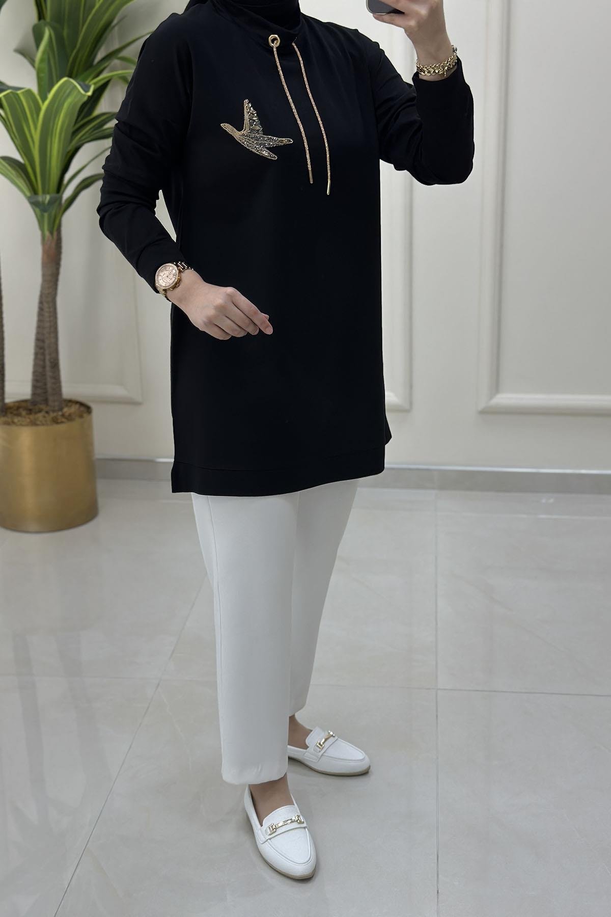 Tesettür TunikDüşük Omuz Kuş Baskılı Yaka İpli Kadın Tunik Siyah KADO 251236