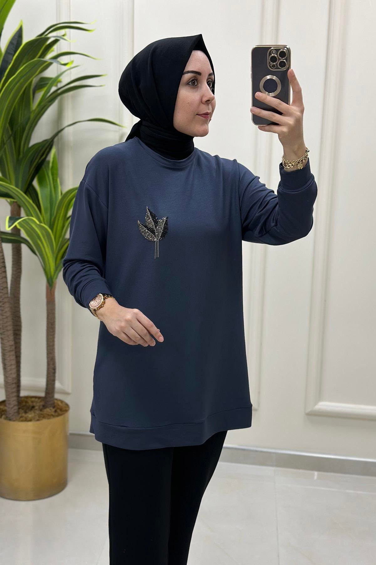 Tesettür TunikDüşük Omuz Lale Aksesuar Detaylı Kadın Tunik Antrasit KADO 4706 