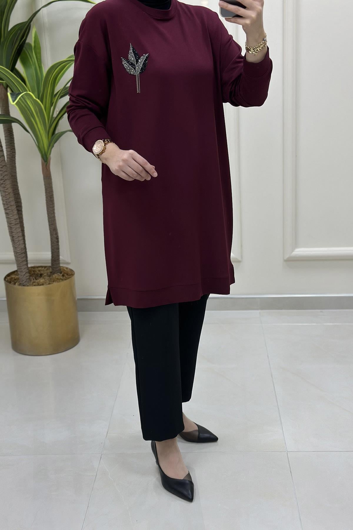 Tesettür TunikDüşük Omuz Taşlı Lale Baskılı Kadın Tunik Bordo KADO 9653