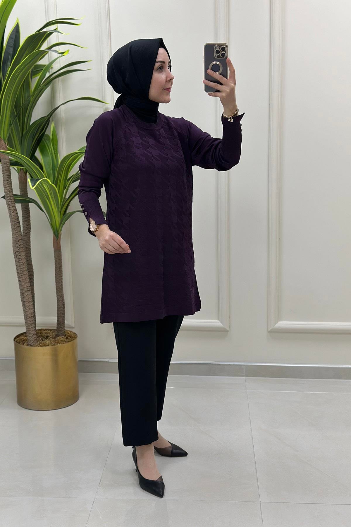 Tesettür TunikKazayağı Desen Kol Düğme Detaylı Kadın Triko Tunik Mor KADO 015