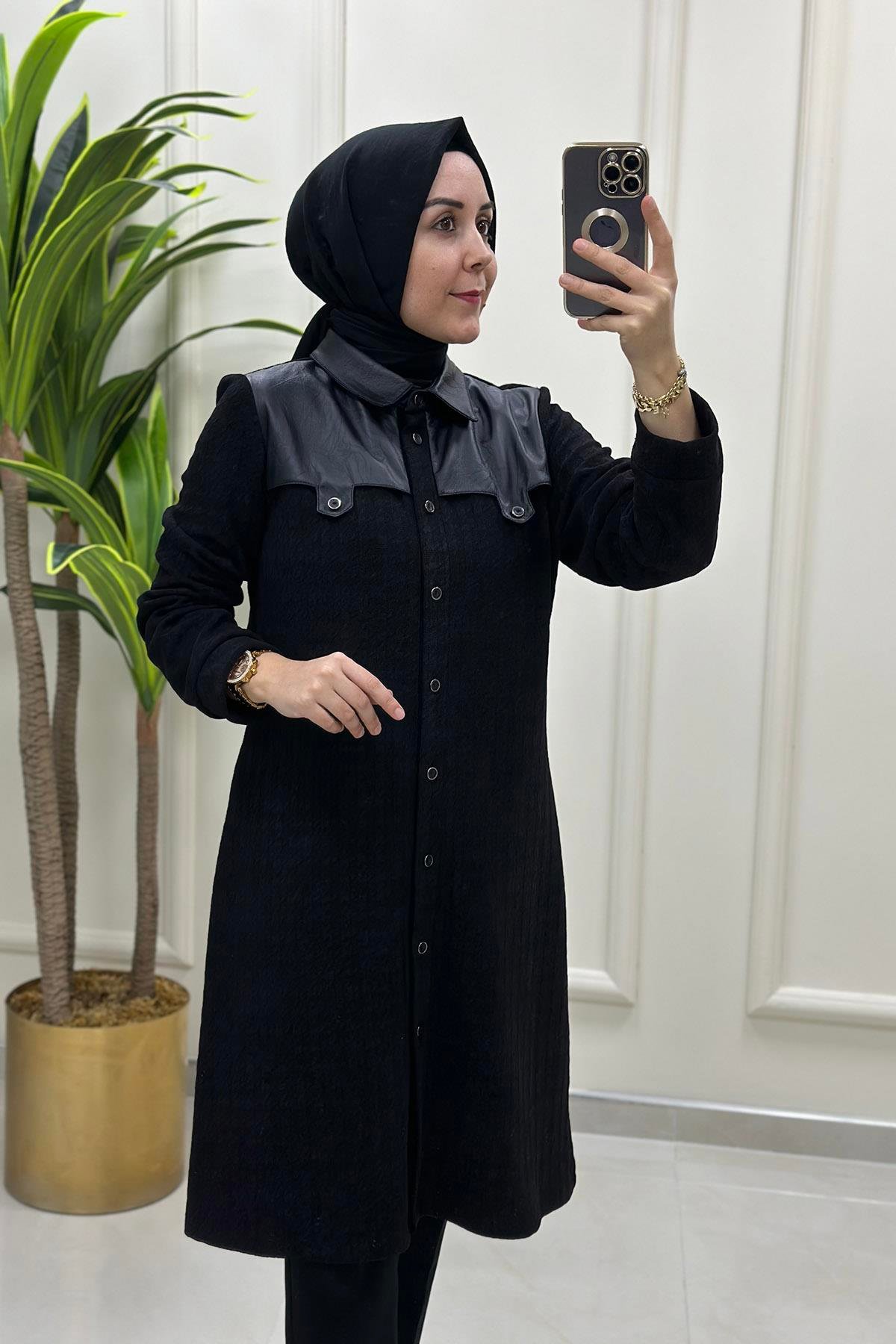 Tesettür TunikKazayağı Desen Önü Düğmeli Deri Kombinli Örme Kadın Tunik Siyah QTN 4778